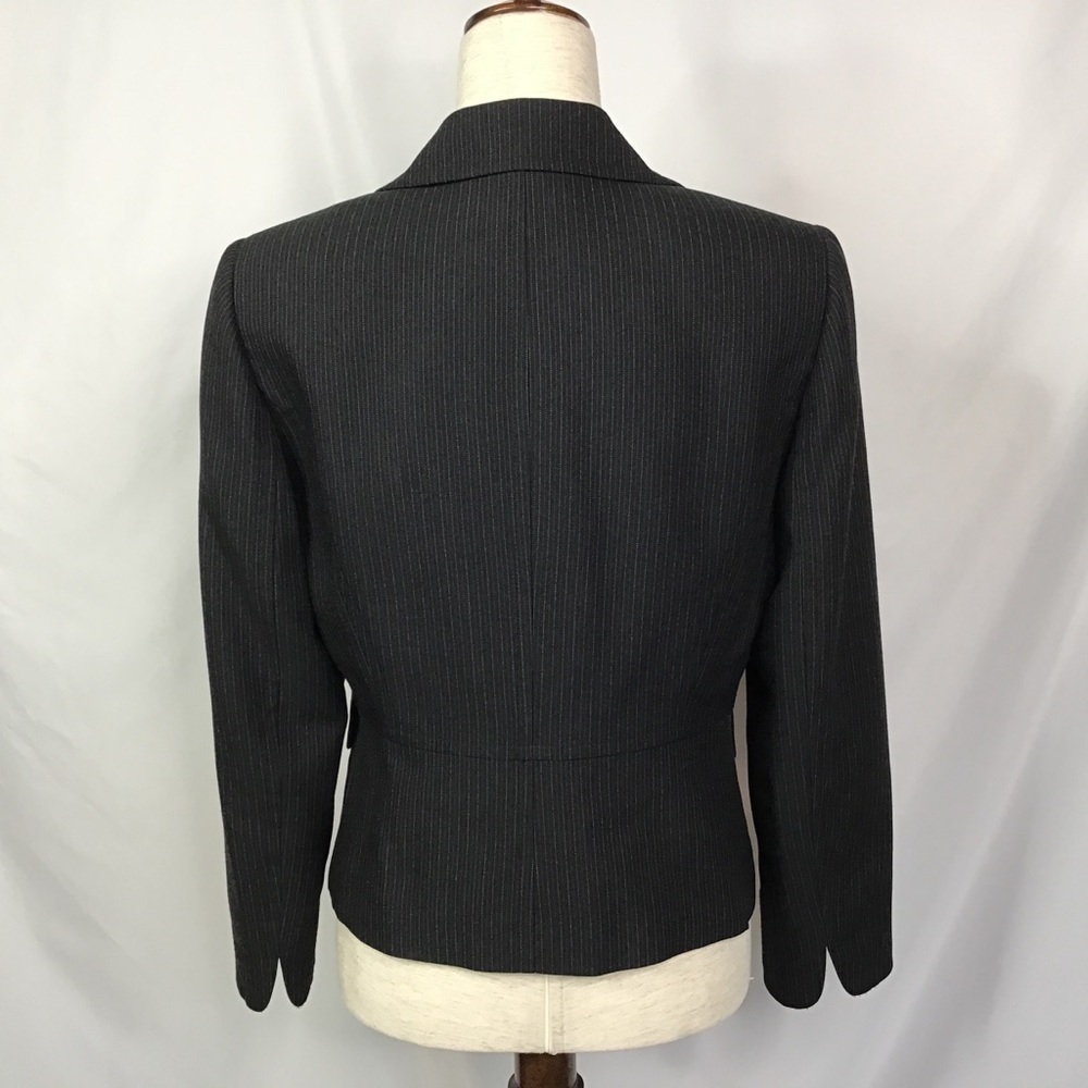 TAHARI Blazer Size 8 Petite Jacket Arthur Levine Suit Pin Stripe Black Multi - Picture 4 of 10